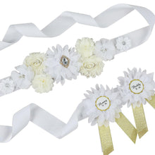 Load image into Gallery viewer, Babymoon Set of 3 Pregnant Mothers Maternity Belt with Mom & Dad Badges - White