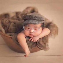 Load image into Gallery viewer, Babymoon New-Born Baby Specks Glasses | Baby Photoshoot Props | Silver