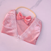Load image into Gallery viewer, Babymoon | Set of 2 | Baby Velvet Romper and Hairband | Baby Photoshoot Props | Baby Costume | Pink