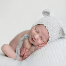 Load image into Gallery viewer, Babymoon Knitted Mohair Baby Hat Cap | Baby Photoshoot Props | 0-3 Months | White