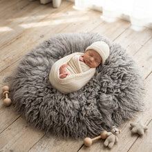 Load image into Gallery viewer, Babymoon Round Wool Fur (60CM) Photoshoot Props - Grey