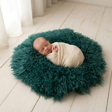 Load image into Gallery viewer, Babymoon (60CM) Round Wool Flokati Fur Blanket Photoshoot Props - Dark Green