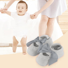 Load image into Gallery viewer, Babymoon Set of 3 | Non-Skid, Anti Slip Pearl Bow Flower Baby Socks Gift Box | Safety Protector | 0-12M | Grey