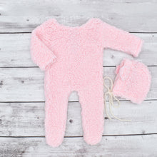 Load image into Gallery viewer, Babymoon Set of 2 | Fleece Suit with Infant Baby Bear Cap Hat | Baby Photography Props Costume | Baby Gift Set | 0-3 Months | Pink