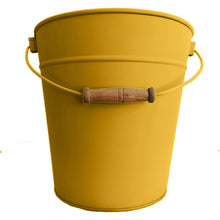 Load image into Gallery viewer, Babymoon Rustic Metal Bucket Photoshoot Prop Furniture Properties