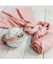 Load image into Gallery viewer, Babymoon Textured Stretchble Baby Photography Shoot Wrap Cloth With Hairband - Pink