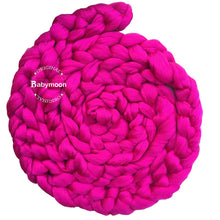 Load image into Gallery viewer, Babymoon Adjustable Braided Rug Layer Basket Filler Baby Photography Blanket