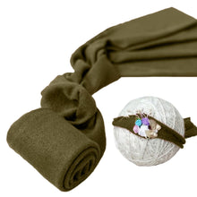 Load image into Gallery viewer, Babymoon Textured Stretchble Baby Photography Shoot Wrap Cloth With Hairband - Dark Green