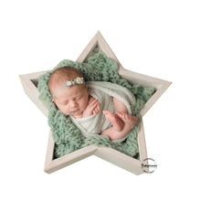 Load image into Gallery viewer, Babymoon Vintage Wooden Star Photoshoot Prop Furniture Properties- White