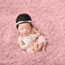 Load image into Gallery viewer, Babymoon Wool Fur Blanket Rugs Fur | 6*3 Feet | Pink