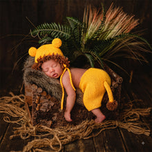 Load image into Gallery viewer, Babymoon Lion Newborn Photography Crochet Outfit Costume Jungle Theme
