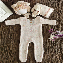 Load image into Gallery viewer, Babymoon | Set Of 4 | Romper, Pillow, Bear &amp; Hat | Costume | Baby Photography Props | Cream
