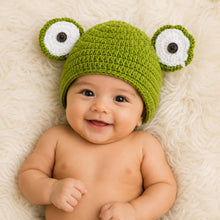 Load image into Gallery viewer, Babymoon Frog Cap Newborn Photography Crochet Outfit Costume
