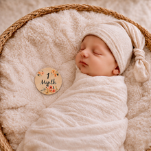 Load image into Gallery viewer, Babymoon 6pc Double Sided Wooden Monthly Baby Floral Milestone Cards | Baby Growth Cards | Baby Shower Gift | Monthly Cards| Baby Photography Props
