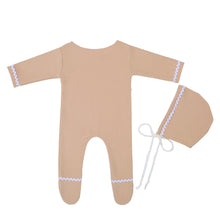 Load image into Gallery viewer, Babymoon Set of 2 | Baby Bodysuit &amp; Cap | Baby Photoshoot Props | Costumes | Brown

