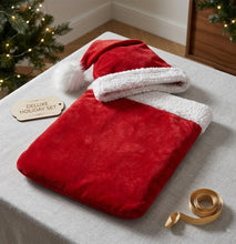 Load image into Gallery viewer, Babymoon Set of 2 | Baby Christmas Pocket with Santa Clause Hat | Baby Photoshoot Props | Christmas Props | Red | 0-1 Month
