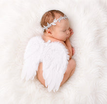 Load image into Gallery viewer, Babymoon Feather Wings New Born Baby Photography Shoot Props Costumes - White
