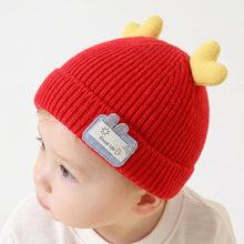 Load image into Gallery viewer, BabyMoon Unisex Winter Hat Designed with Hearts | Warm Baby Cap Headwear | Red | 3-12 Month
