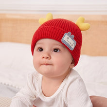 Load image into Gallery viewer, BabyMoon Unisex Winter Hat Designed with Hearts | Warm Baby Cap Headwear | Red | 3-12 Month
