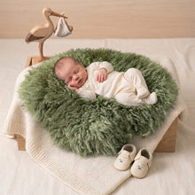 Load image into Gallery viewer, Babymoon 30CM | Round Wool Flokati Fur Blanket | Photoshoot Props | Army Green
