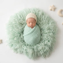 Load image into Gallery viewer, Babymoon Round Wool Flokati Fur Blanket | Photoshoot Props | Green

