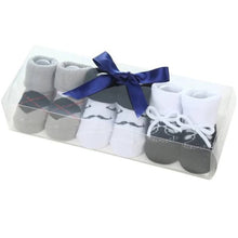 Load image into Gallery viewer, Babymoon Set of 3 | Non-Skid, Anti Slip Baby Socks Gift Box | Safety Protector | 0-9M | Black
