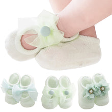 Load image into Gallery viewer, Babymoon Set of 3 | Non-Skid, Anti Slip Pearl Bow Flower Baby Socks Gift Box | Safety Protector | 0-12M | Green
