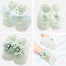 Load image into Gallery viewer, Babymoon Set of 3 | Non-Skid, Anti Slip Pearl Bow Flower Baby Socks Gift Box | Safety Protector | 0-12M | Green
