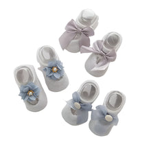 Load image into Gallery viewer, Babymoon Set of 3 | Non-Skid, Anti Slip Pearl Bow Flower Baby Socks Gift Box | Safety Protector | 0-12M | Grey
