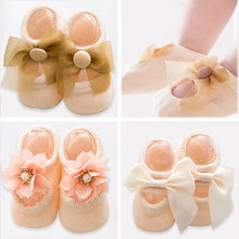 Load image into Gallery viewer, Babymoon Set of 3 | Non-Skid, Anti Slip Pearl Bow Flower Baby Socks Gift Box | Safety Protector | 0-12M | Peach
