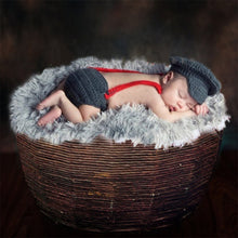 Load image into Gallery viewer, Babymoon Captain Newborn Photography Crochet Outfit Costume
