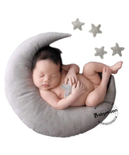 Load image into Gallery viewer, Babymoon Stars &amp; Moon Posing Photography Props - Grey
